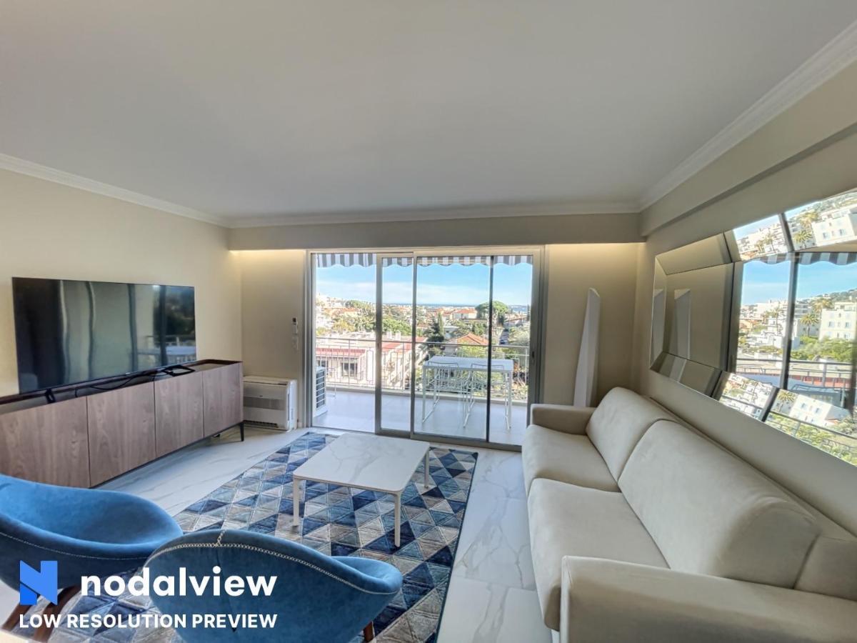3 Pieces Vue * Cannes